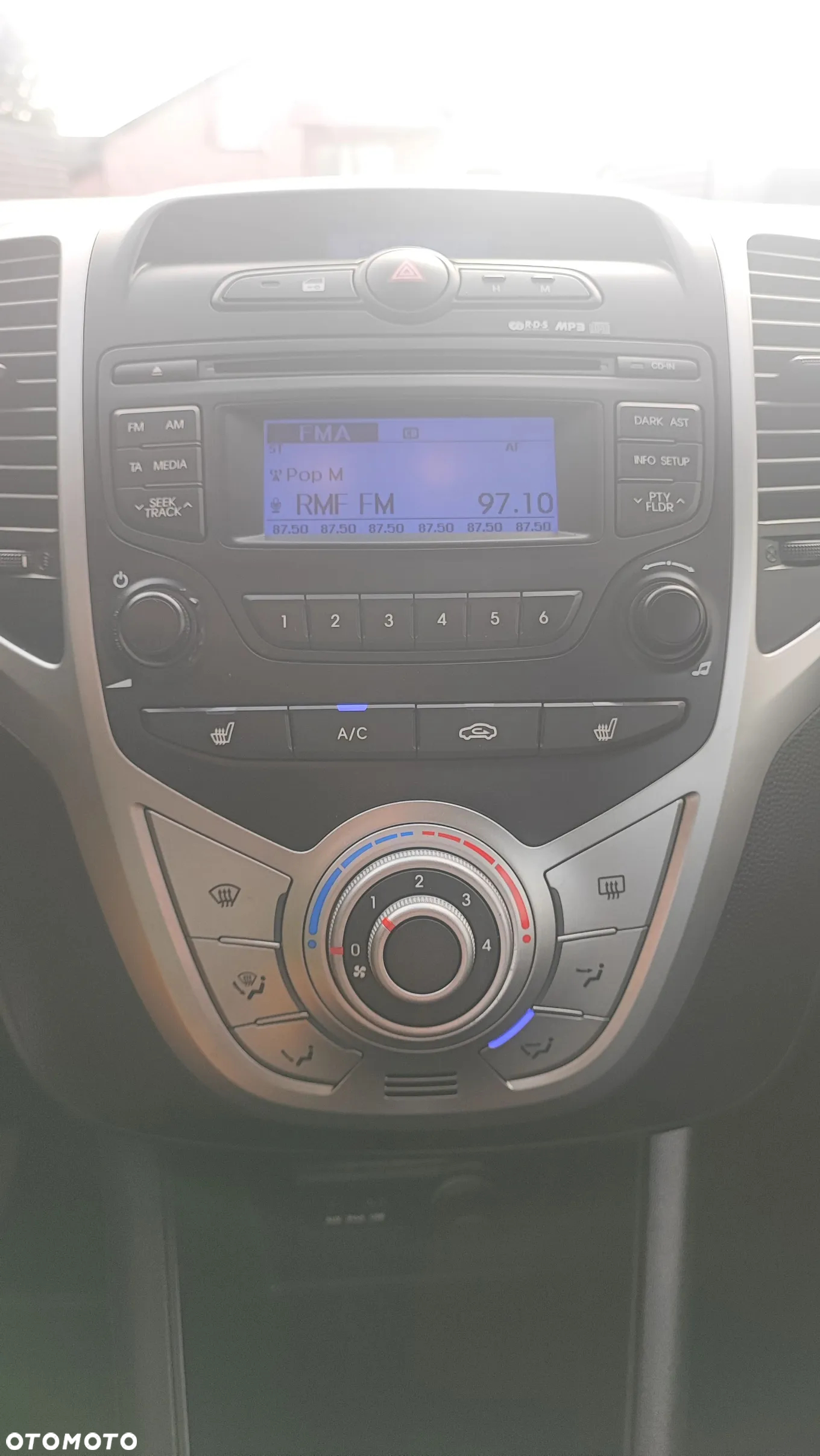 Hyundai ix20 1.4 Comfort - 34