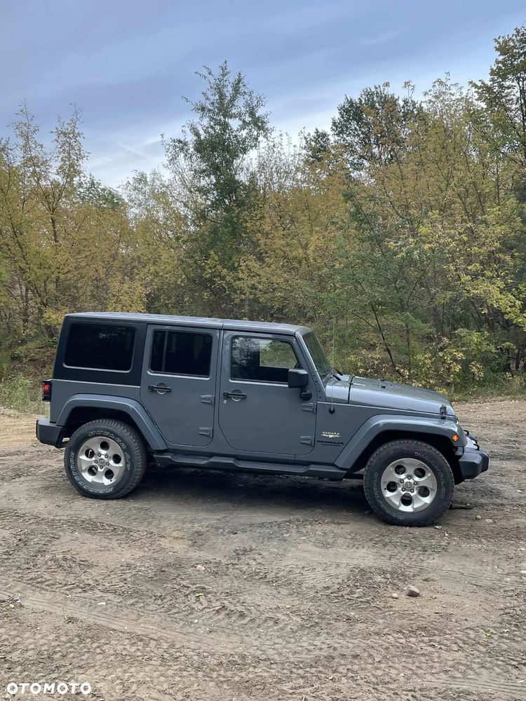 Jeep Wrangler 3.6 Unlim Sahara - 3