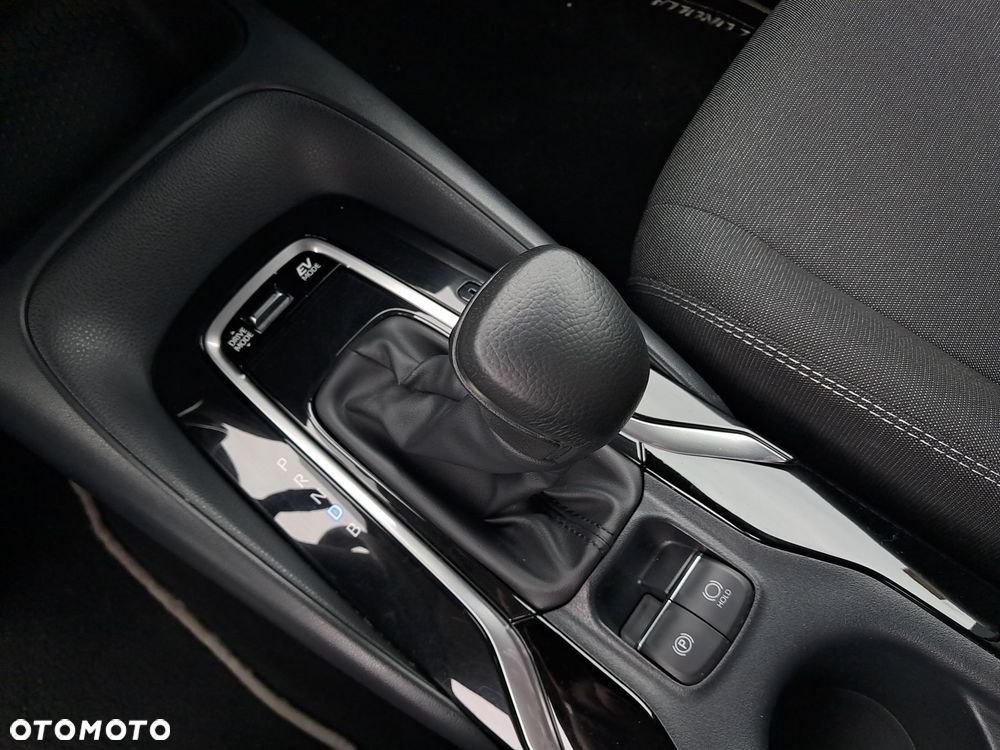 Toyota Corolla 1.8 Hybrid Comfort - 28