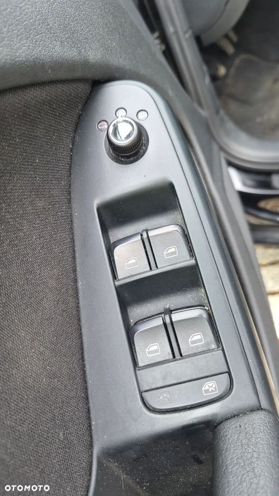 Audi A4 Avant 1.8 TFSI Ambiente - 8