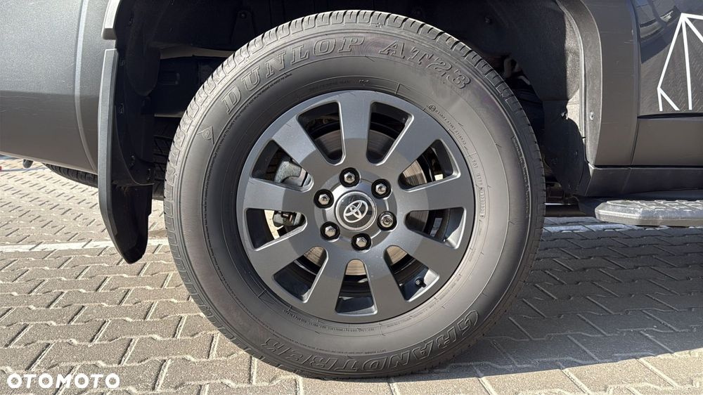 Toyota Land Cruiser LC 2.8 D-4D Invincible - 24