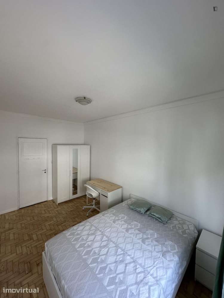Quarto - localizado em Lisbon - Grande imagem: 2/7
