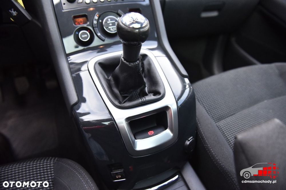 Peugeot 5008 - 31