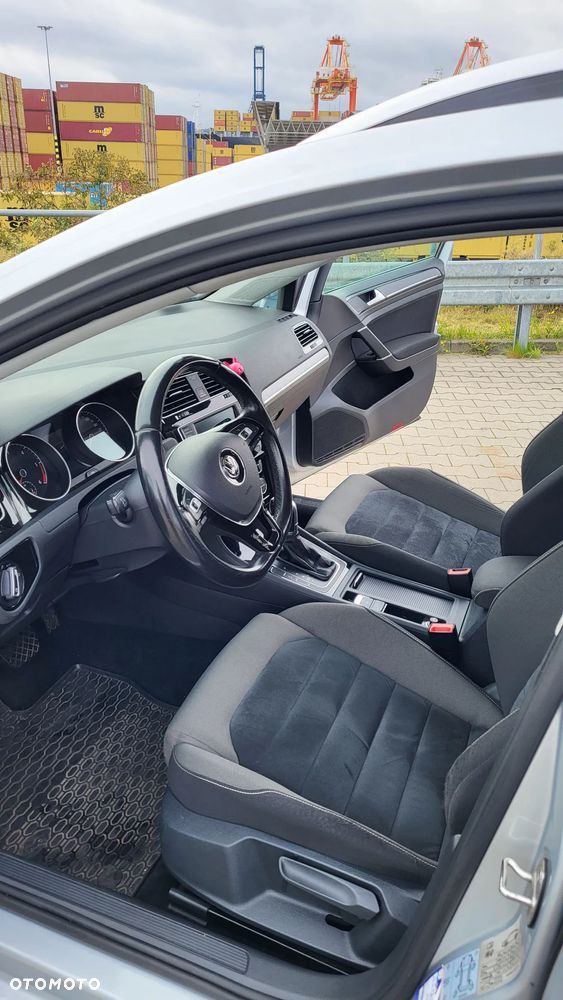 Volkswagen Golf VII 2.0 TDI BMT Highline DSG - 9