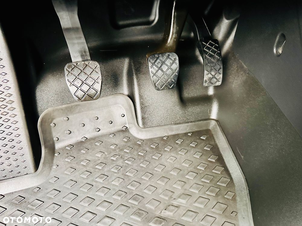 Volkswagen Caddy - 27