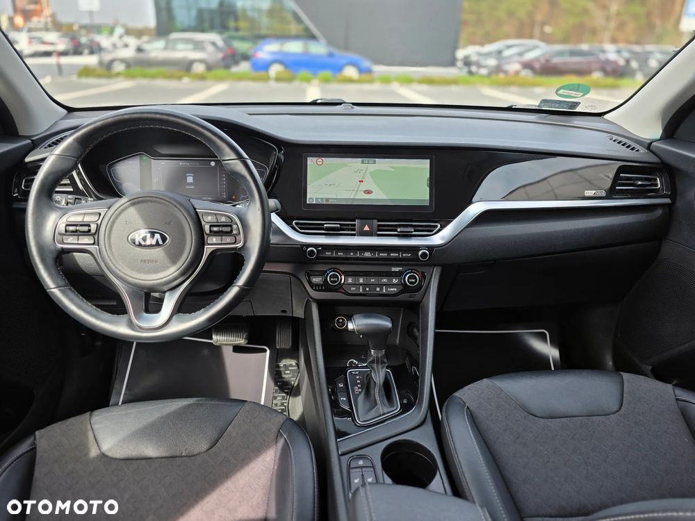 Kia Niro 1.6 GDI Hybrid L Business Line - 30