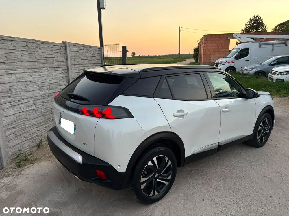 Peugeot 2008 PureTech 130 GT - 34