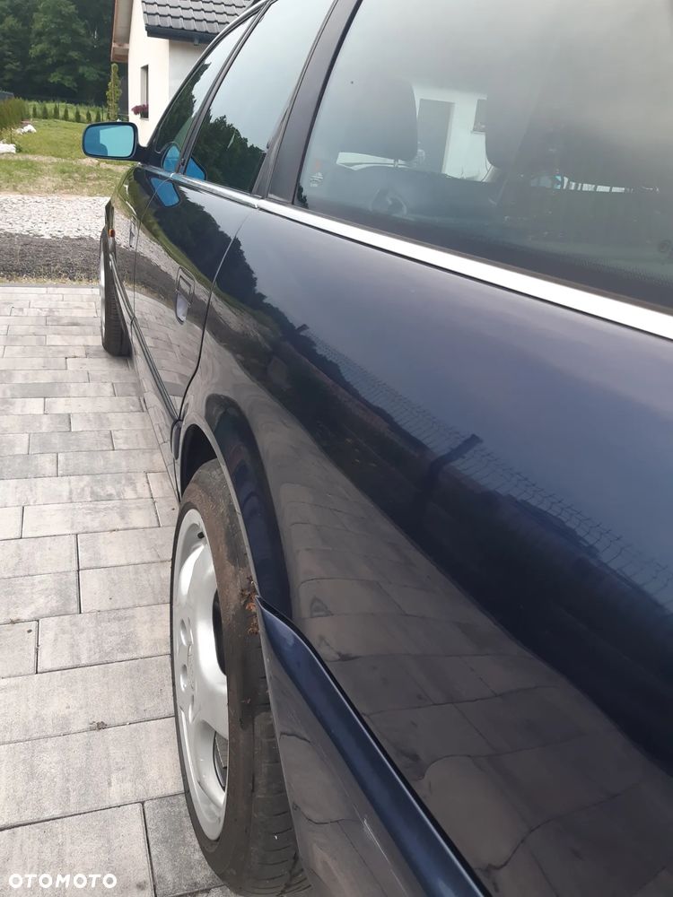 Audi A6 Avant 2.8 E - 16