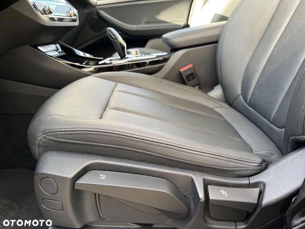 BMW X3 - 11