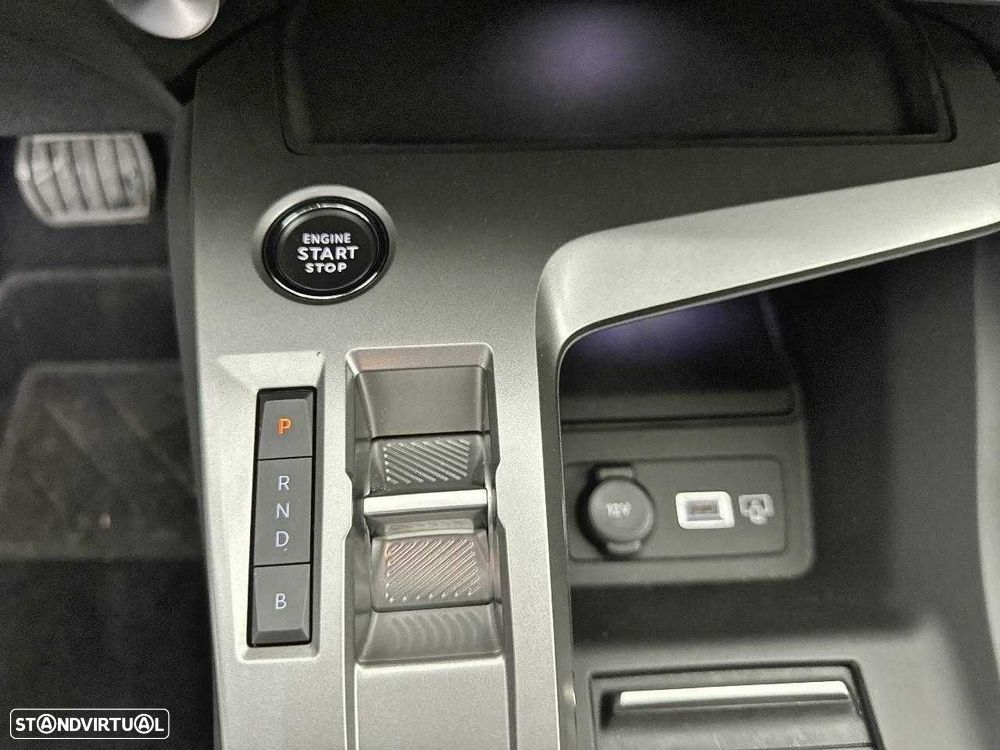 Peugeot 408 1.6 Hybrid Allure e-EAT8 - 16