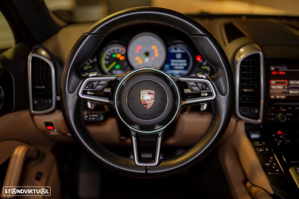 Porsche Cayenne S E-Hybrid - 44