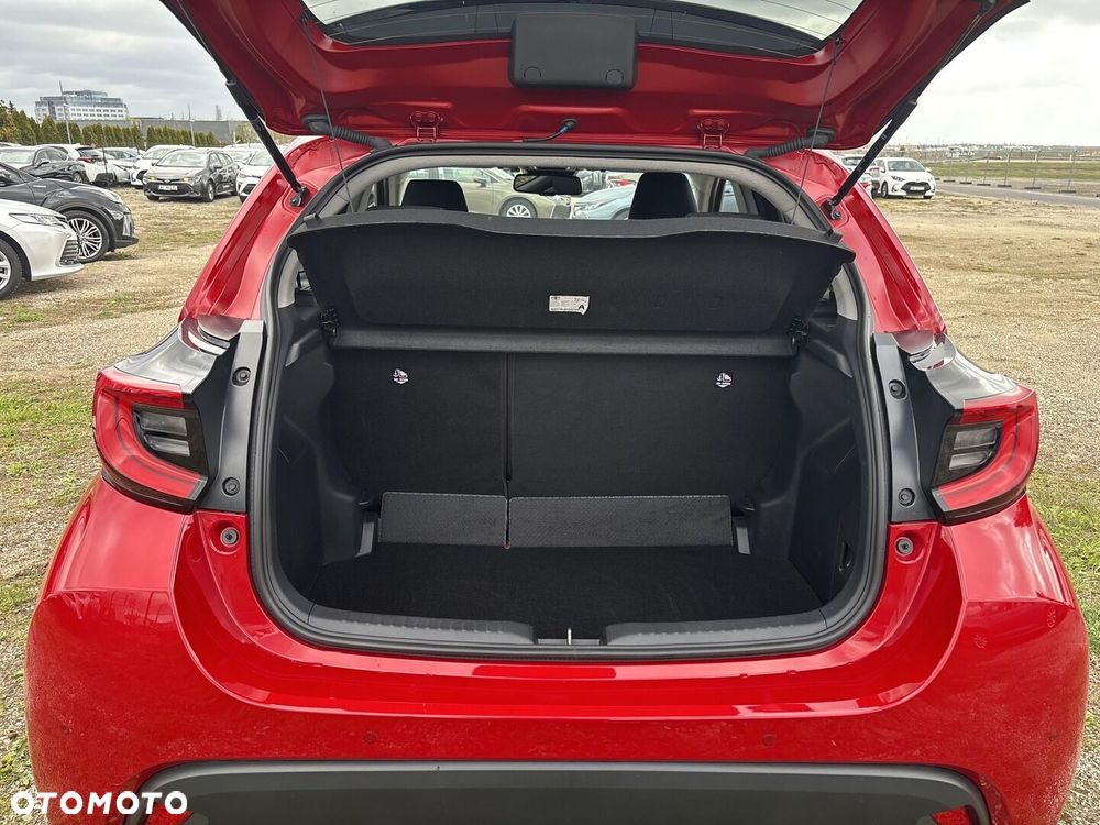 Toyota Yaris Hybrid 1.5 Style - 24