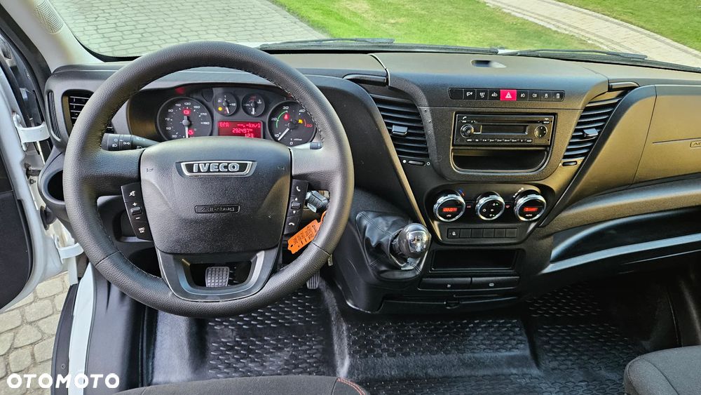 Iveco Daily 35S17 3,0D 170KM I Właściciel L2H2 Średniak Hak 3,5T Webasto Klima Fotel Bujany - 17