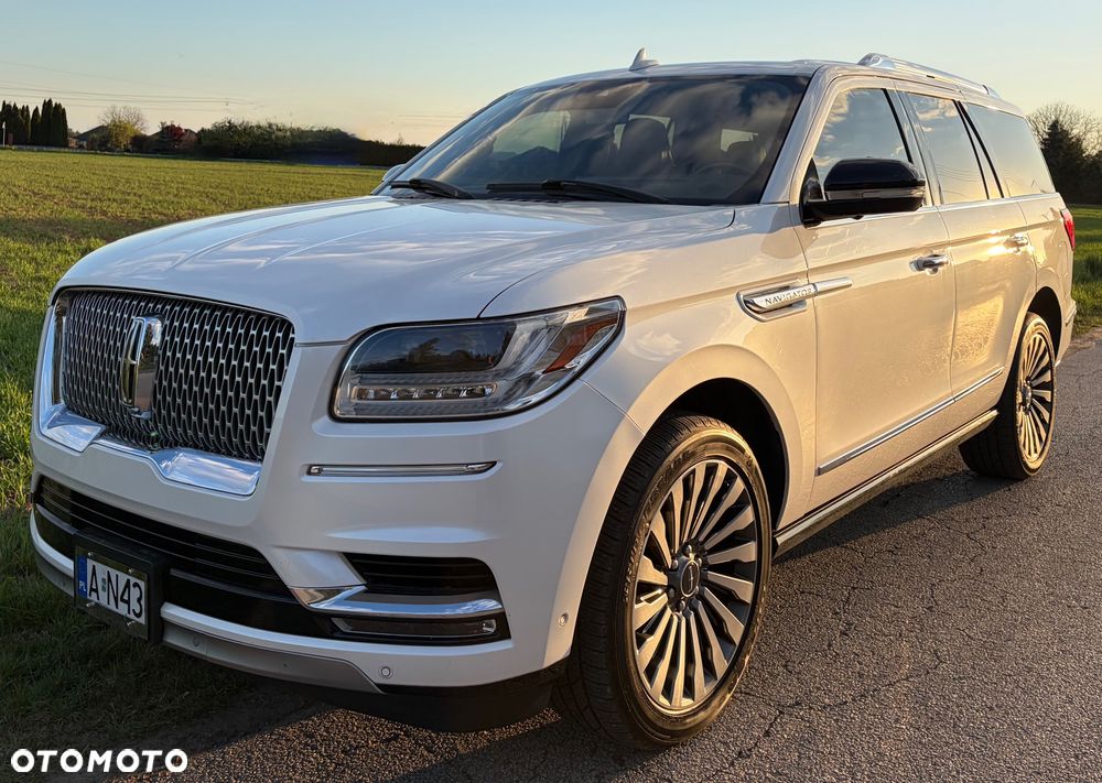 Lincoln Navigator - 2