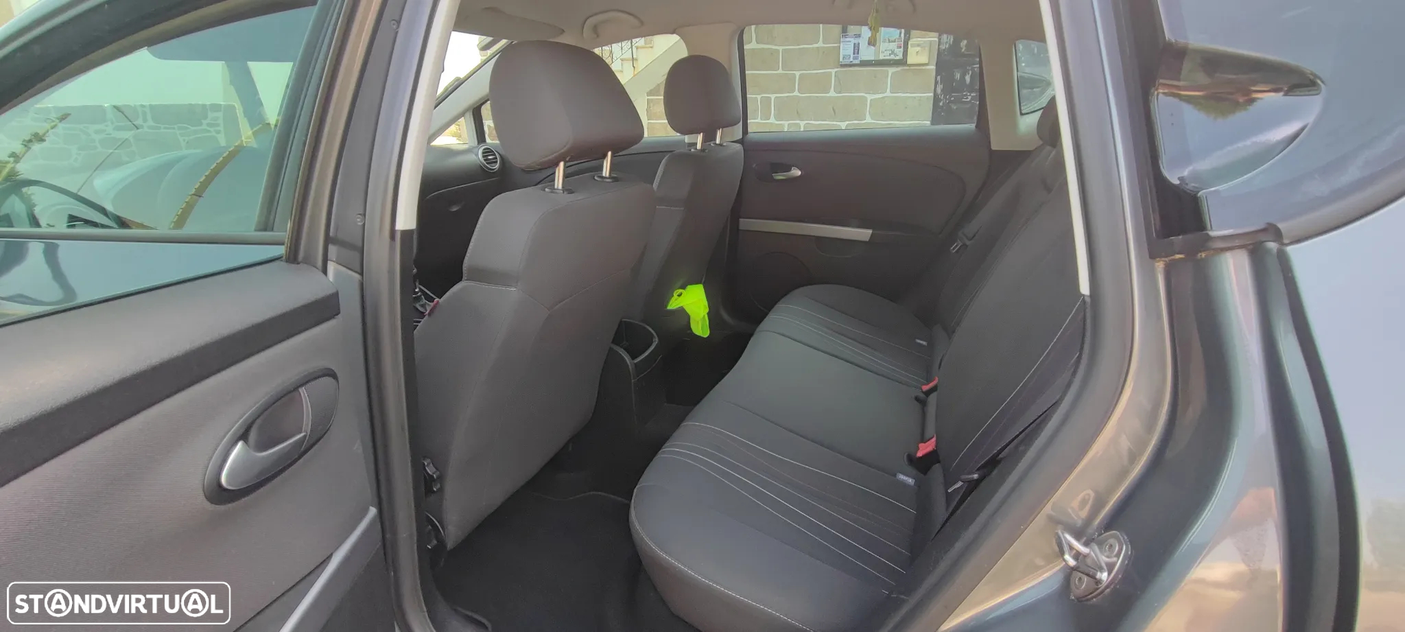 SEAT Leon 1.6 TDI Ecomotive Style - 12