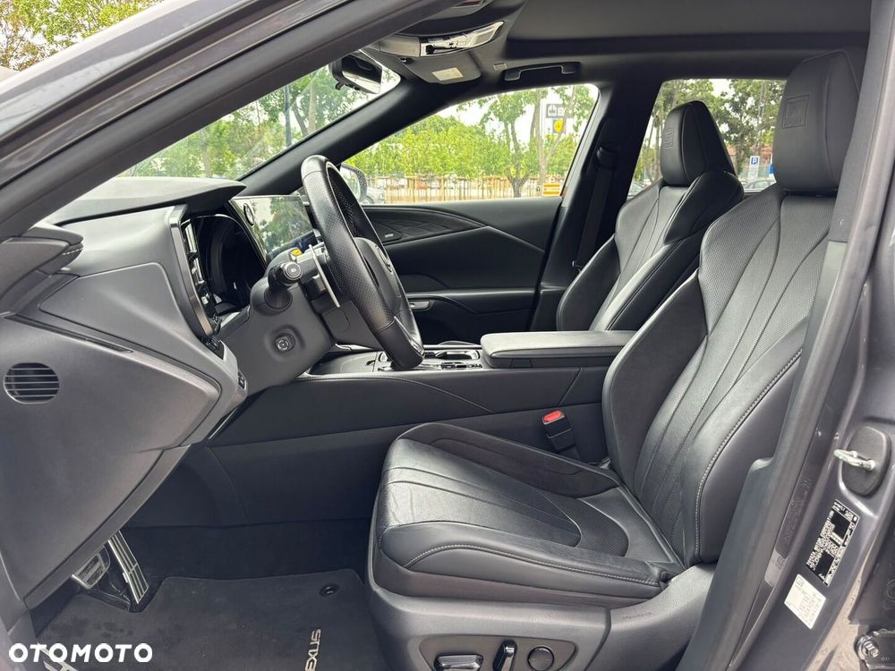 Lexus RX - 8