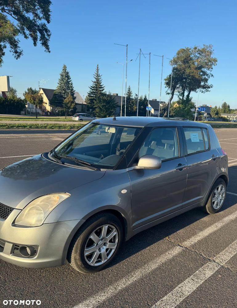 Suzuki Swift 1.3 DDiS Comfort - 3