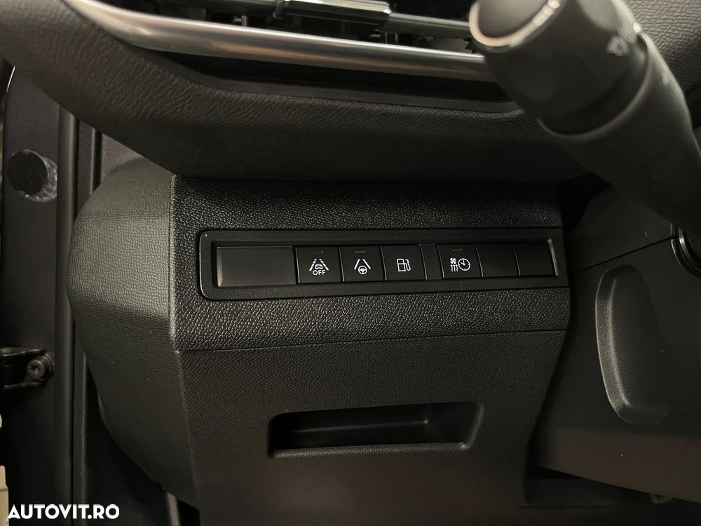 Peugeot 3008 PHEV 300 EAT8 4X4 GT - 31