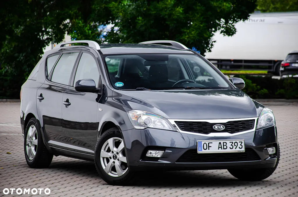 Kia Ceed 1.4 CVVT Attract - 14