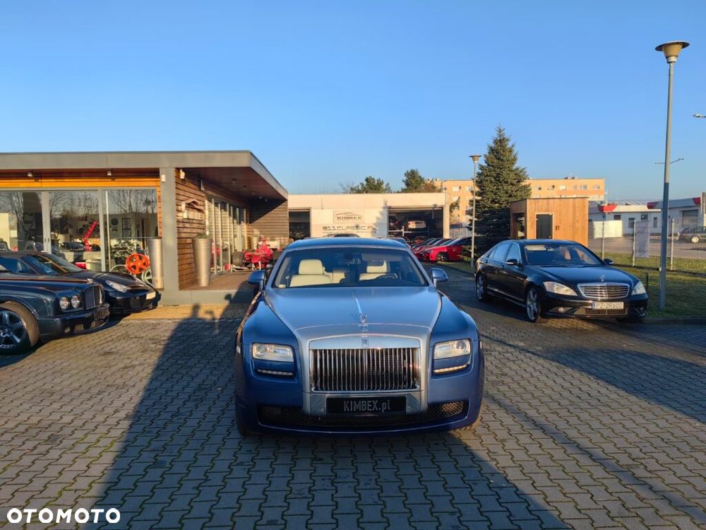 Rolls-Royce Ghost - 2
