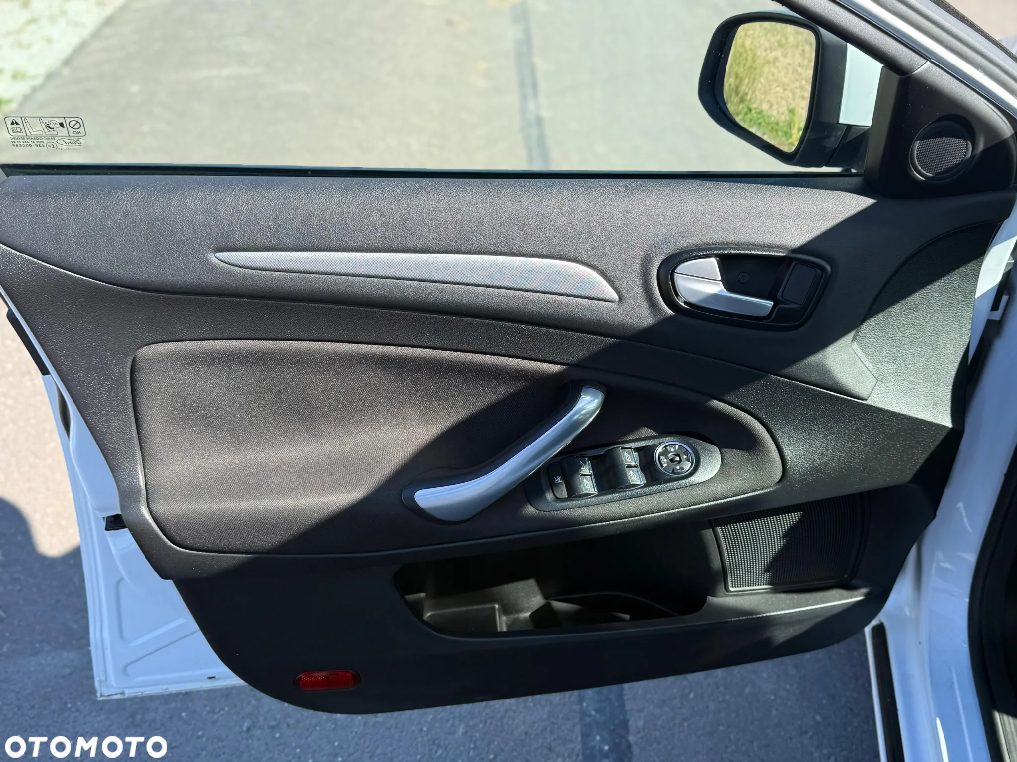 Ford Mondeo - 19