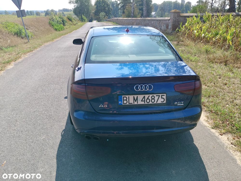 Audi A4 Limousine - 7