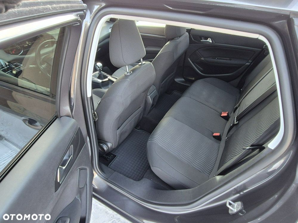 Peugeot 308 - 15