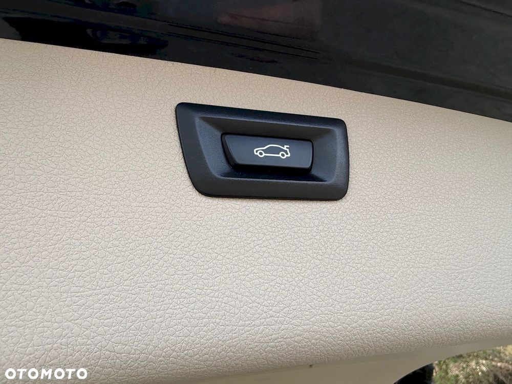 BMW Seria 3 318d Modern Line - 28