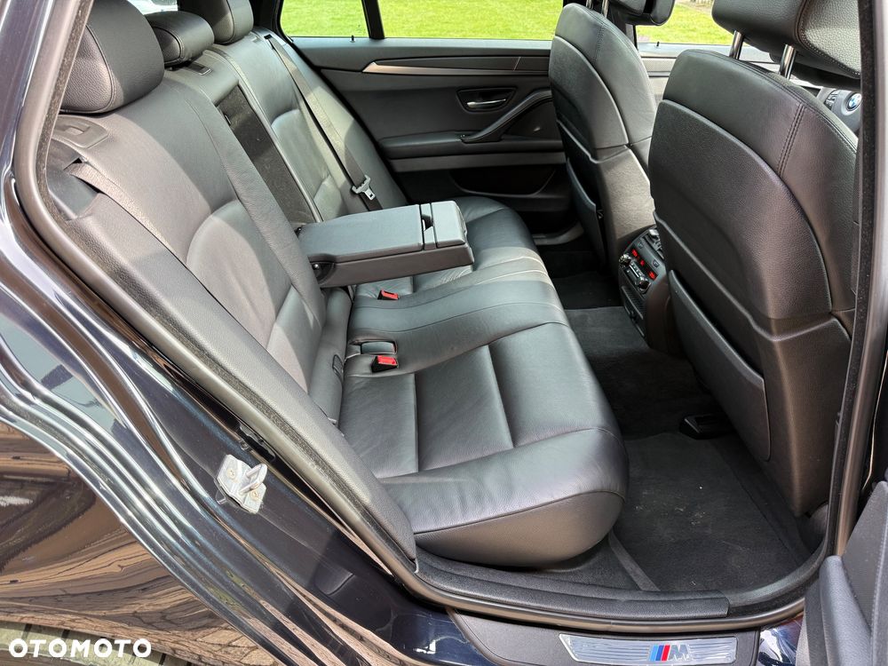 BMW Seria 5 530d xDrive Sport-Aut Luxury Line - 20