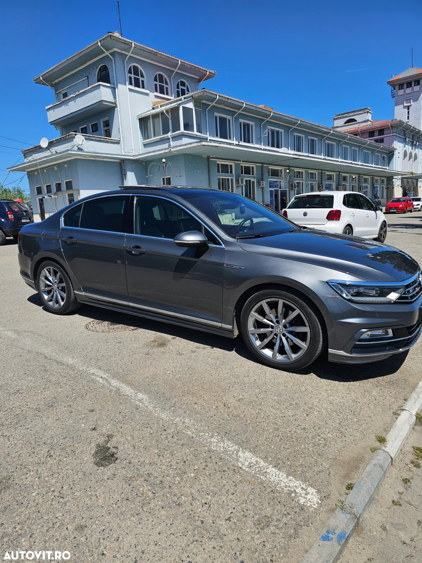 Volkswagen Passat - 5