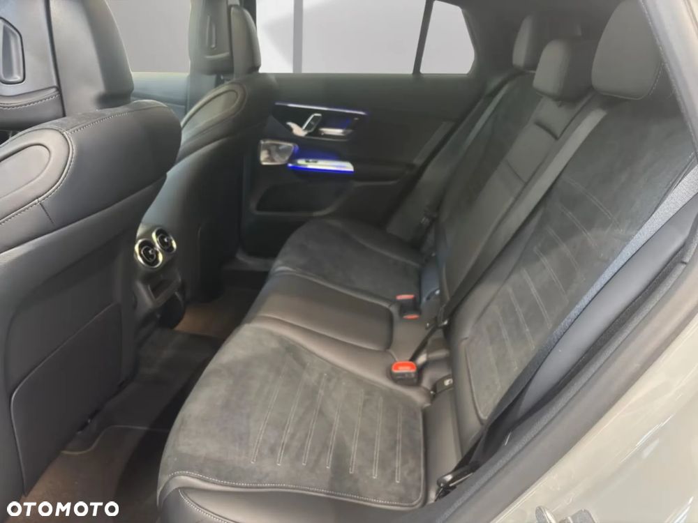 Mercedes-Benz GLC 220 d mHEV 4-Matic AMG Line - 28