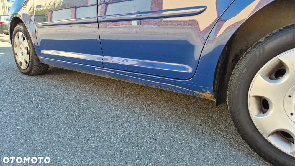 Volkswagen Touran 2.0 TDI DPF Trendline - 5