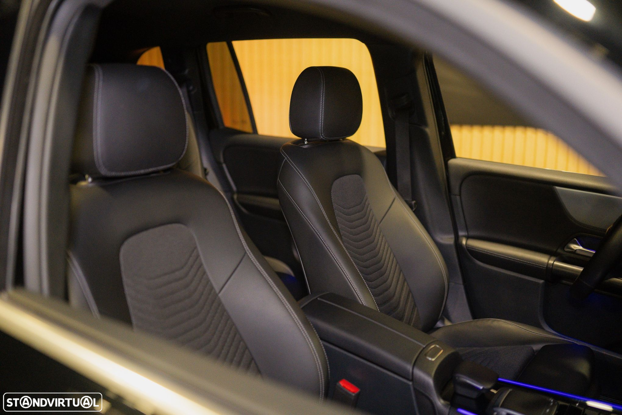 Mercedes-Benz GLB 180 d Style - 52