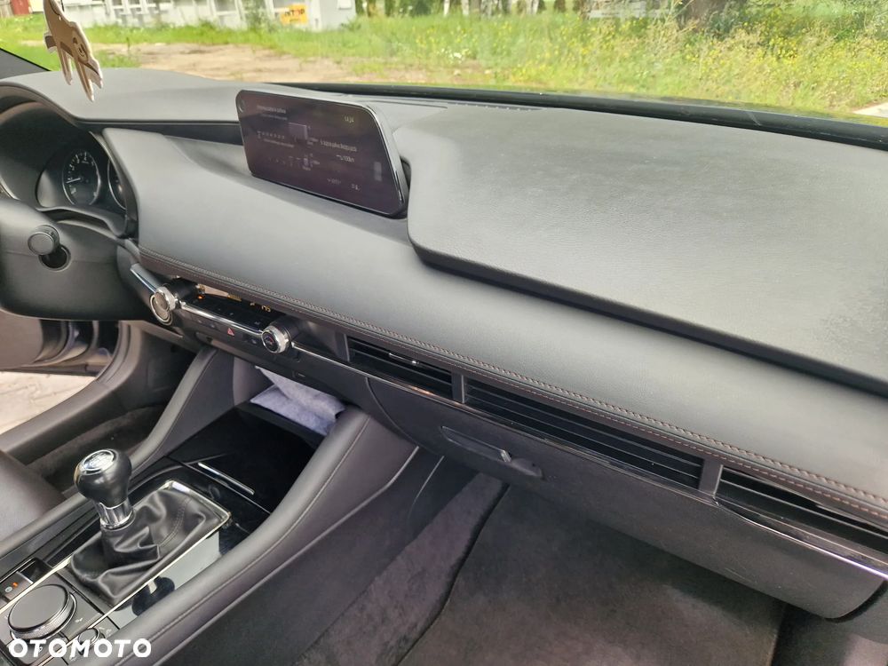 Mazda 3 SKYACTIV-X 2.0 M-Hybrid SELECTION - 33