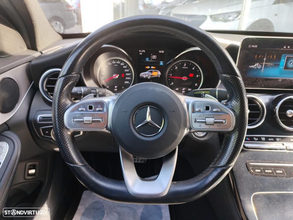 Mercedes-Benz C 220 d AMG Line — fotografia 17
