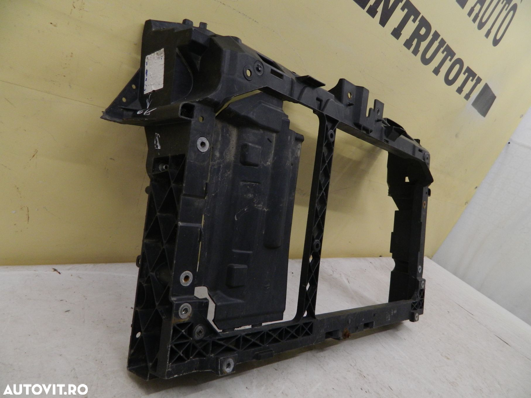 Trager / Panou fata Ford Fiesta, 2017, 2018, 2019, 2020, cod origine 8V51-A16E146-C10. - 3