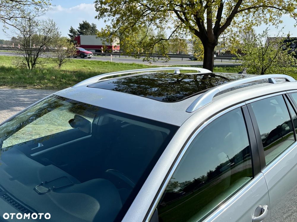 Volkswagen Golf 2.0 TDI DPF Highline - 21