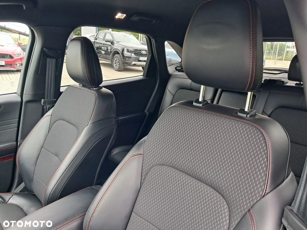 Ford Escape 2.0 EcoBoost AWD Titanium - 30