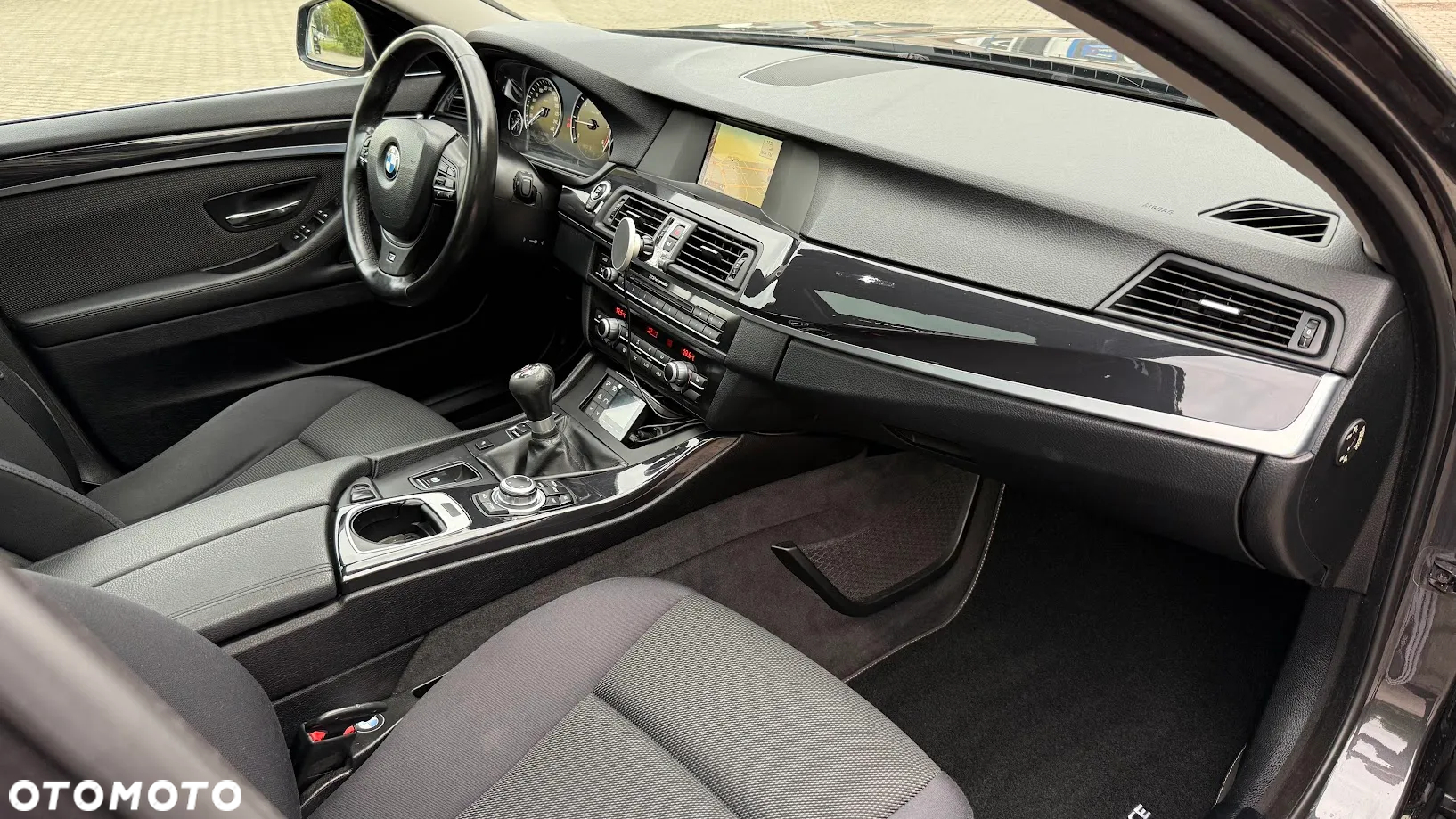 BMW Seria 5 520d BluePerformance - 17