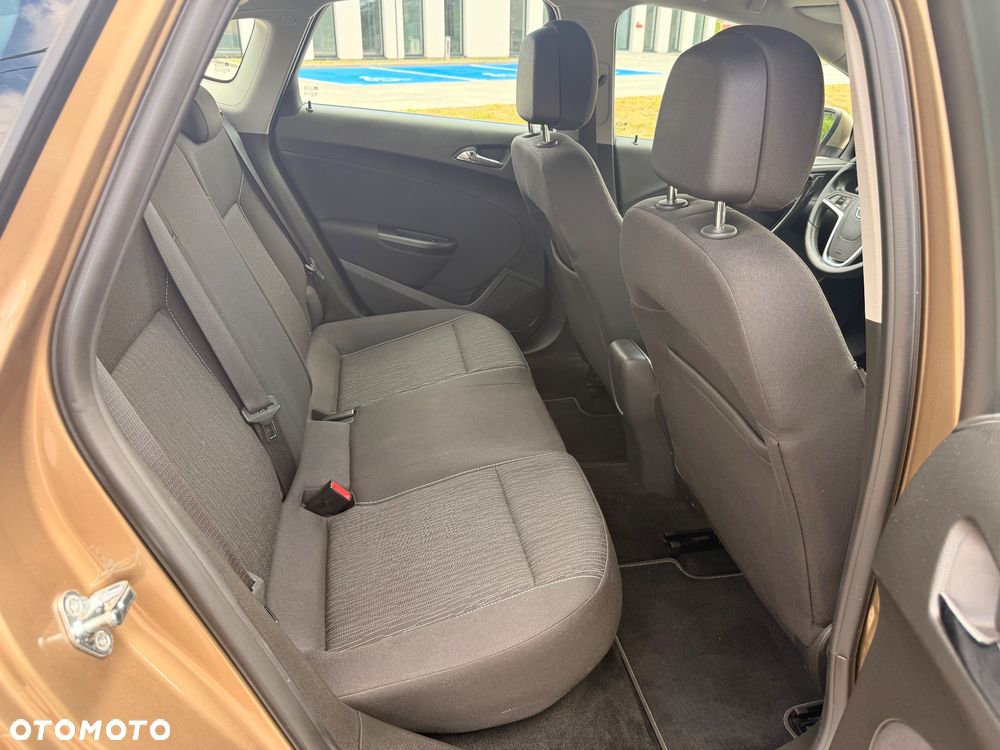 Opel Astra 1.6 Active - 24