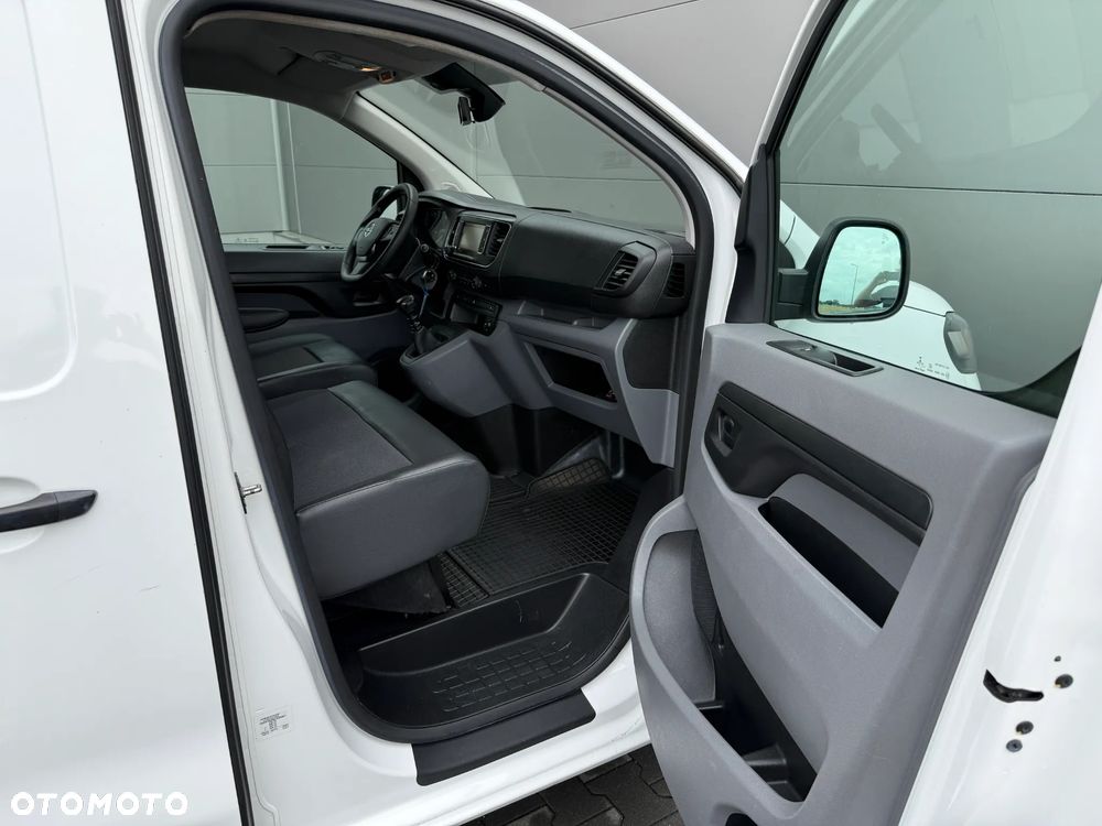 Opel Vivaro - 31