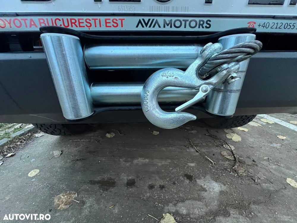 Toyota Hilux 2.4D 150CP 4x4 Double Cab 6MT Style - 10