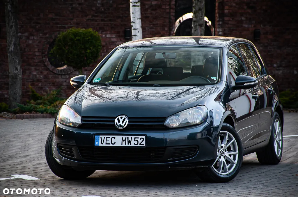 Volkswagen Golf - 5