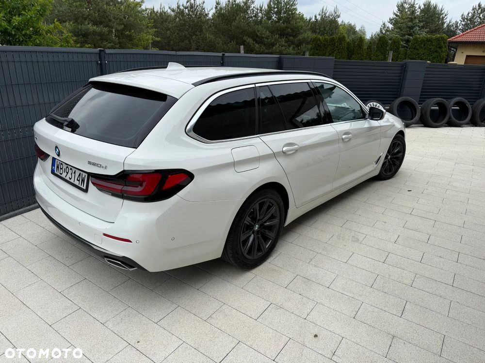 BMW Seria 5 520d Luxury Line - 3