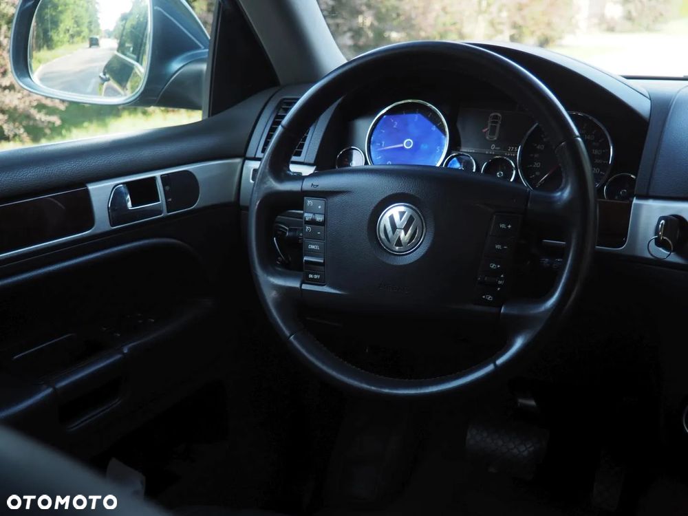 Volkswagen Touareg 3.0 V6 TDI DPF Automatik - 34