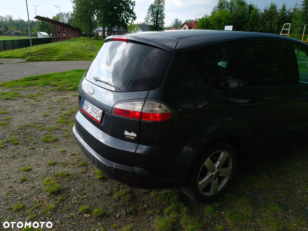 Ford S-Max - 9