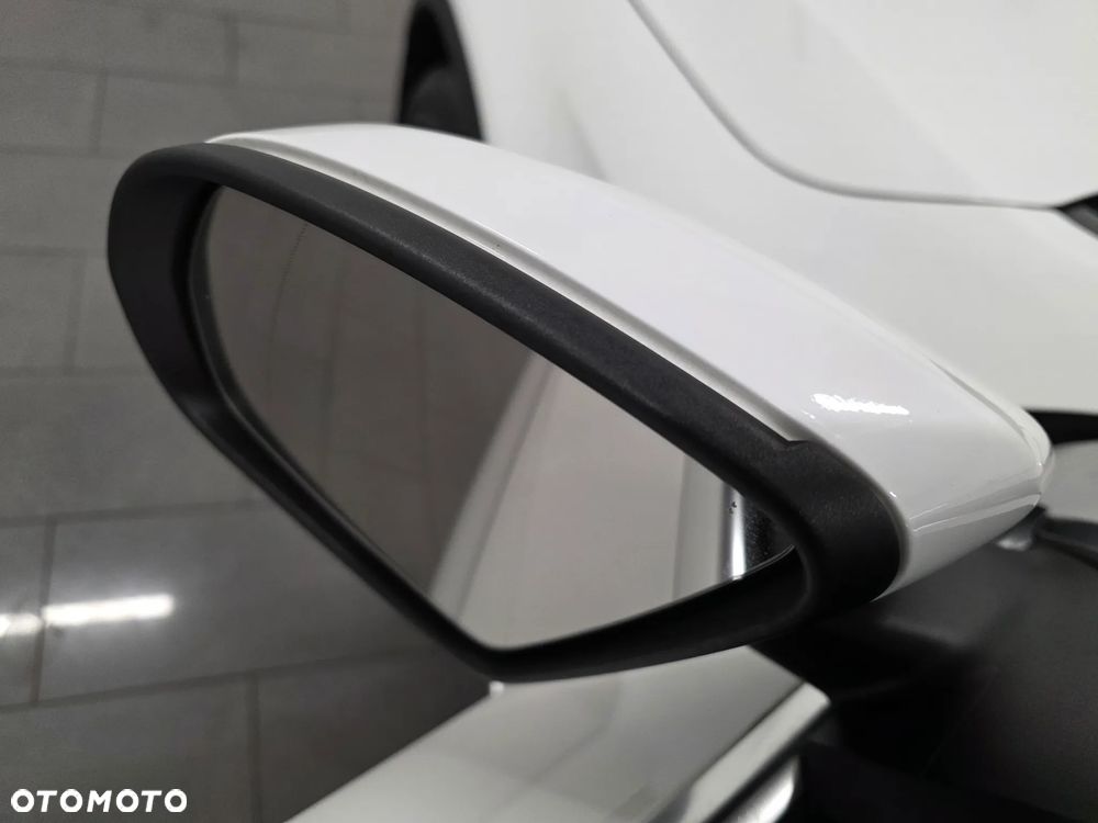 Mercedes-Benz GLC 220 d 4Matic 9G-TRONIC AMG Line Plus - 28