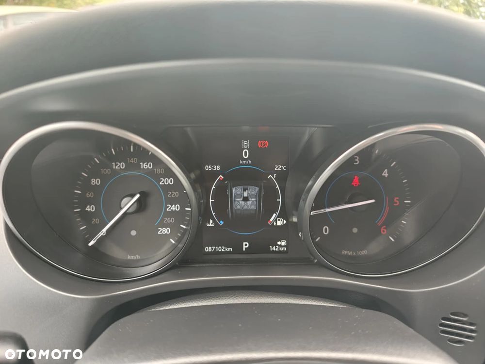 Jaguar F-Pace 2.0 i4D AWD R-Sport - 27