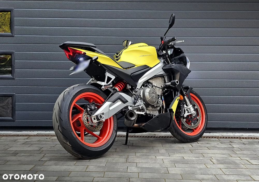 Aprilia Tuono - 7
