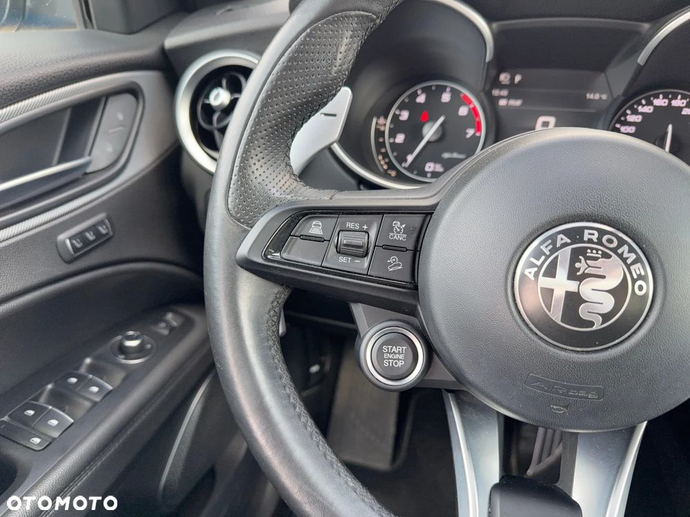 Alfa Romeo Stelvio 2.0 Turbo Veloce Q4 - 14